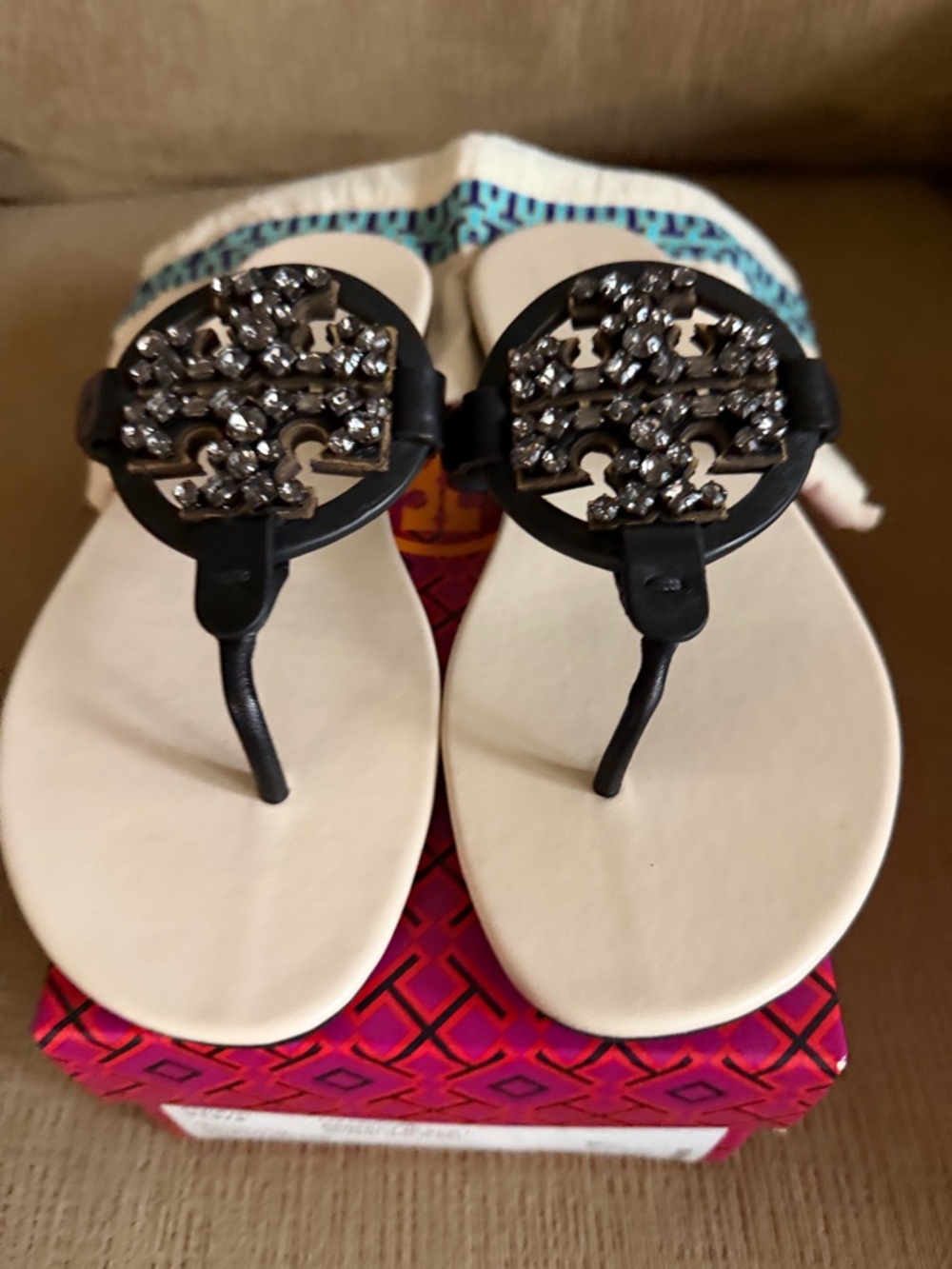 Tory Burch Crystal Miller Soft Sandal- Women Size: 8 - Picture 6 of 7